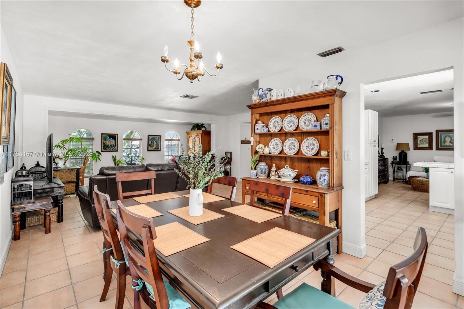 14841 Dade Pine Ave, Miami Lakes, Florida image 13
