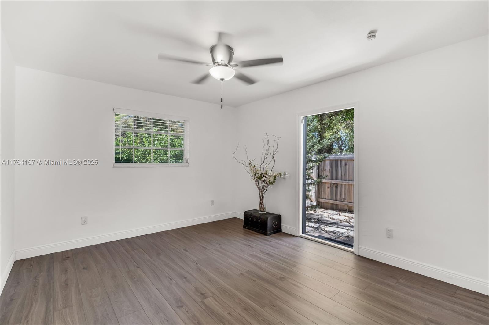 14841 Dade Pine Ave, Miami Lakes, Florida image 21