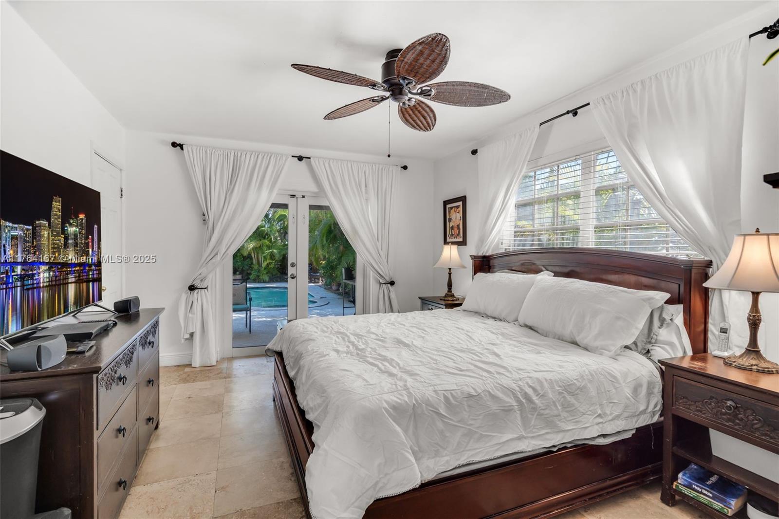 14841 Dade Pine Ave, Miami Lakes, Florida image 27