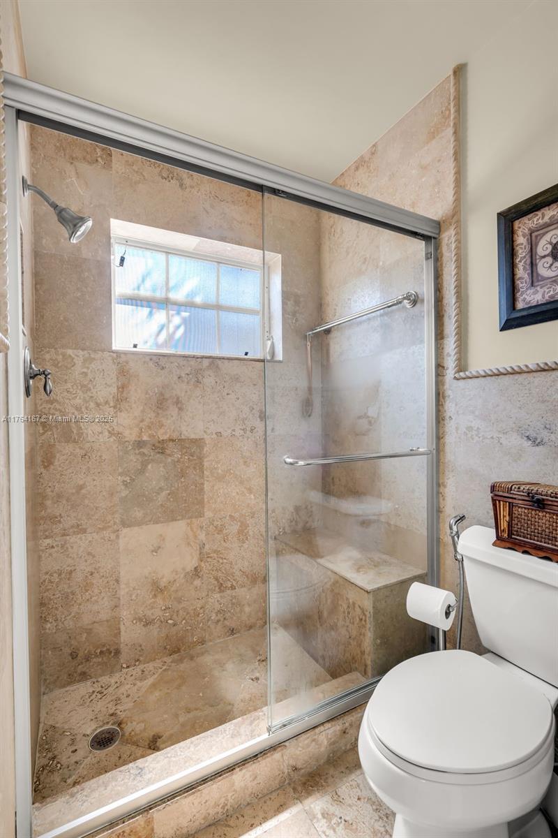 14841 Dade Pine Ave, Miami Lakes, Florida image 31
