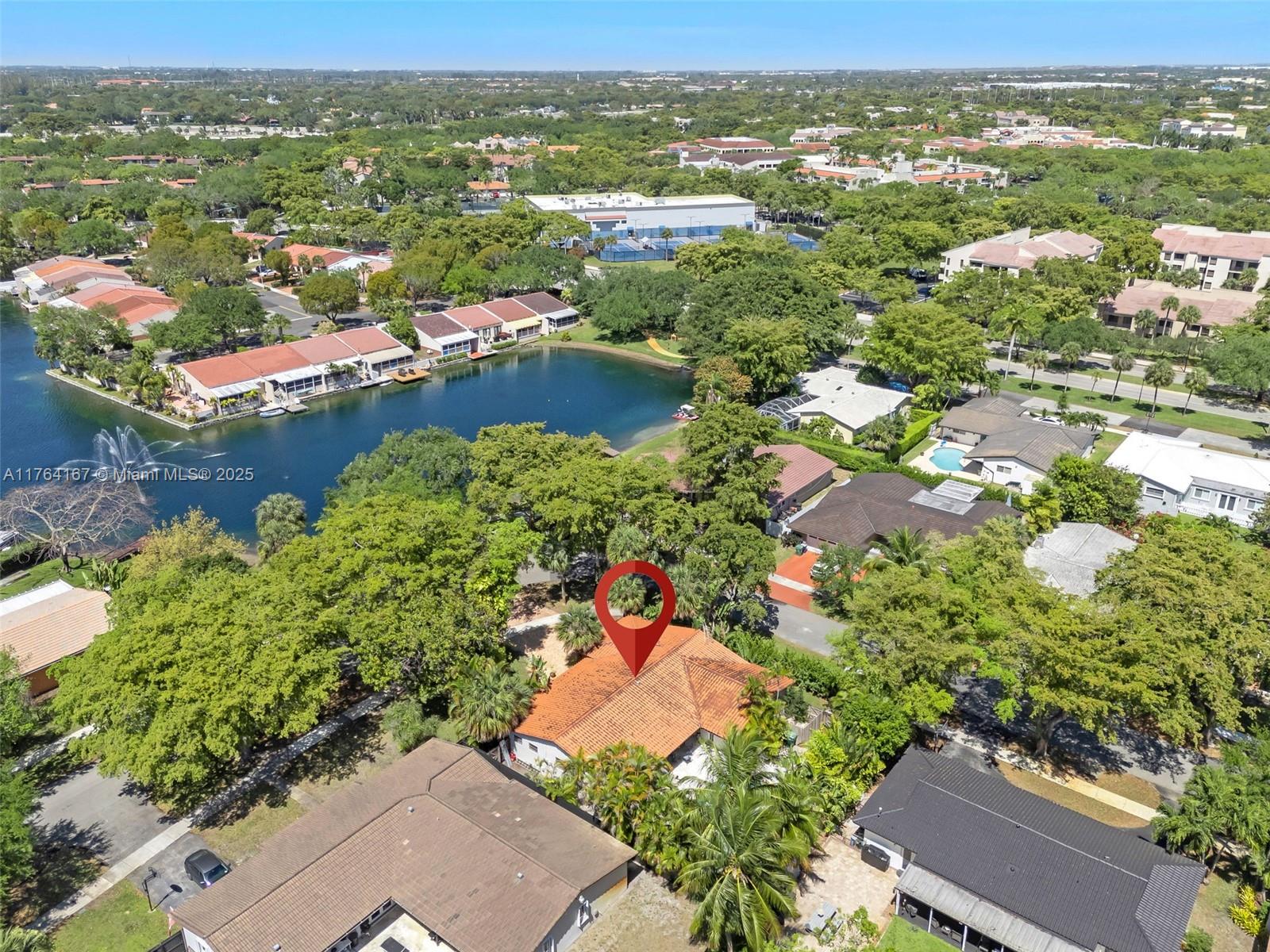14841 Dade Pine Ave, Miami Lakes, Florida image 35