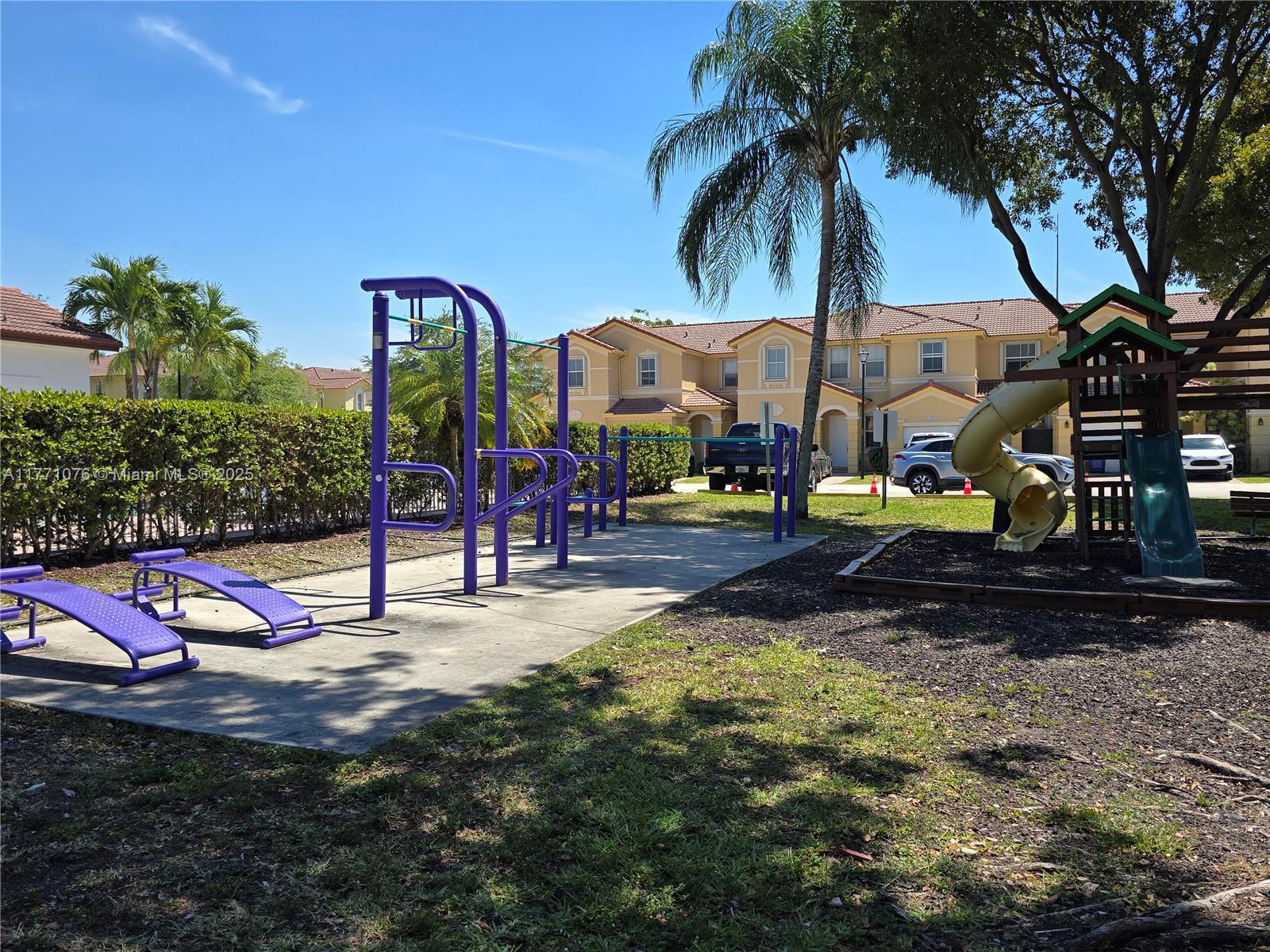 11245 NW 88th Ter, Doral, Florida image 13