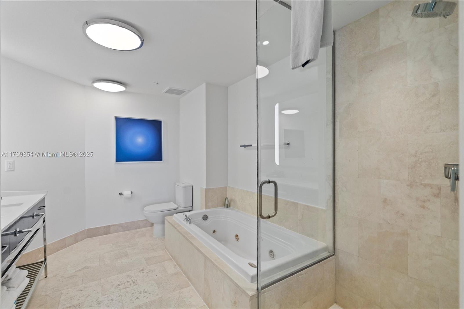 Listing Photo 12