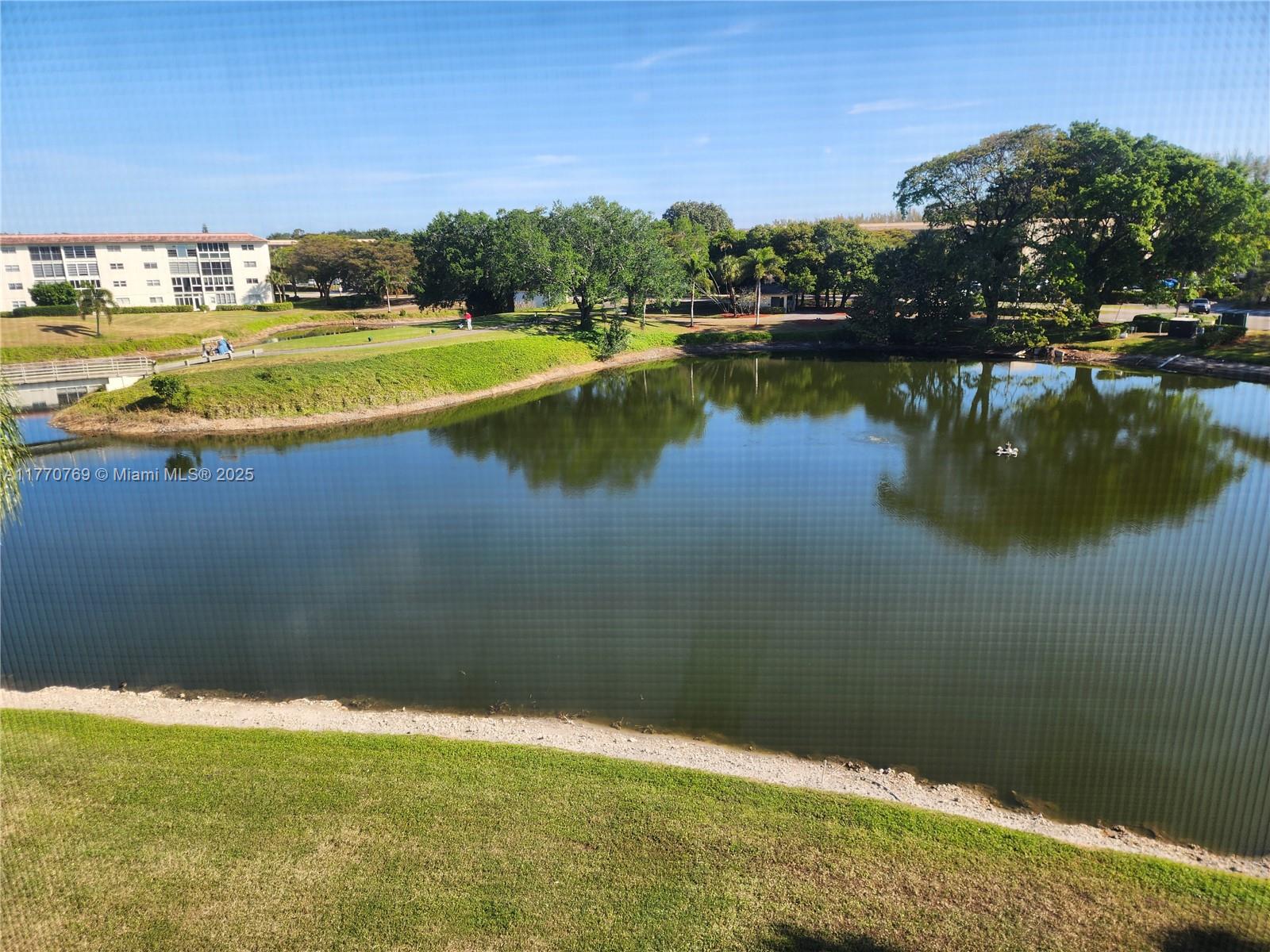4301 Martinique Cir #E4, Coconut Creek, Florida image 3