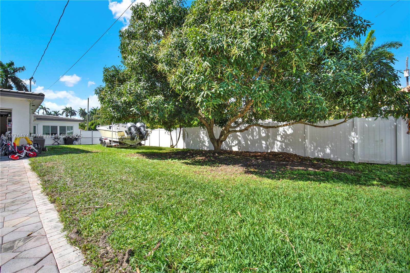 Listing Photo 24
