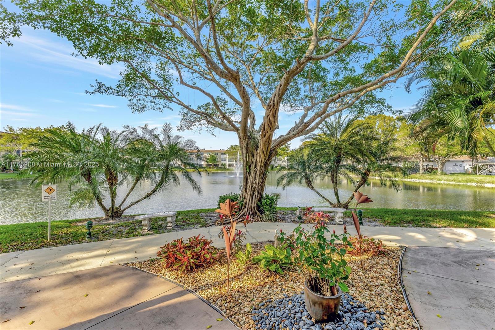 5103 NW 35th St #406, Lauderdale Lakes, Florida image 19