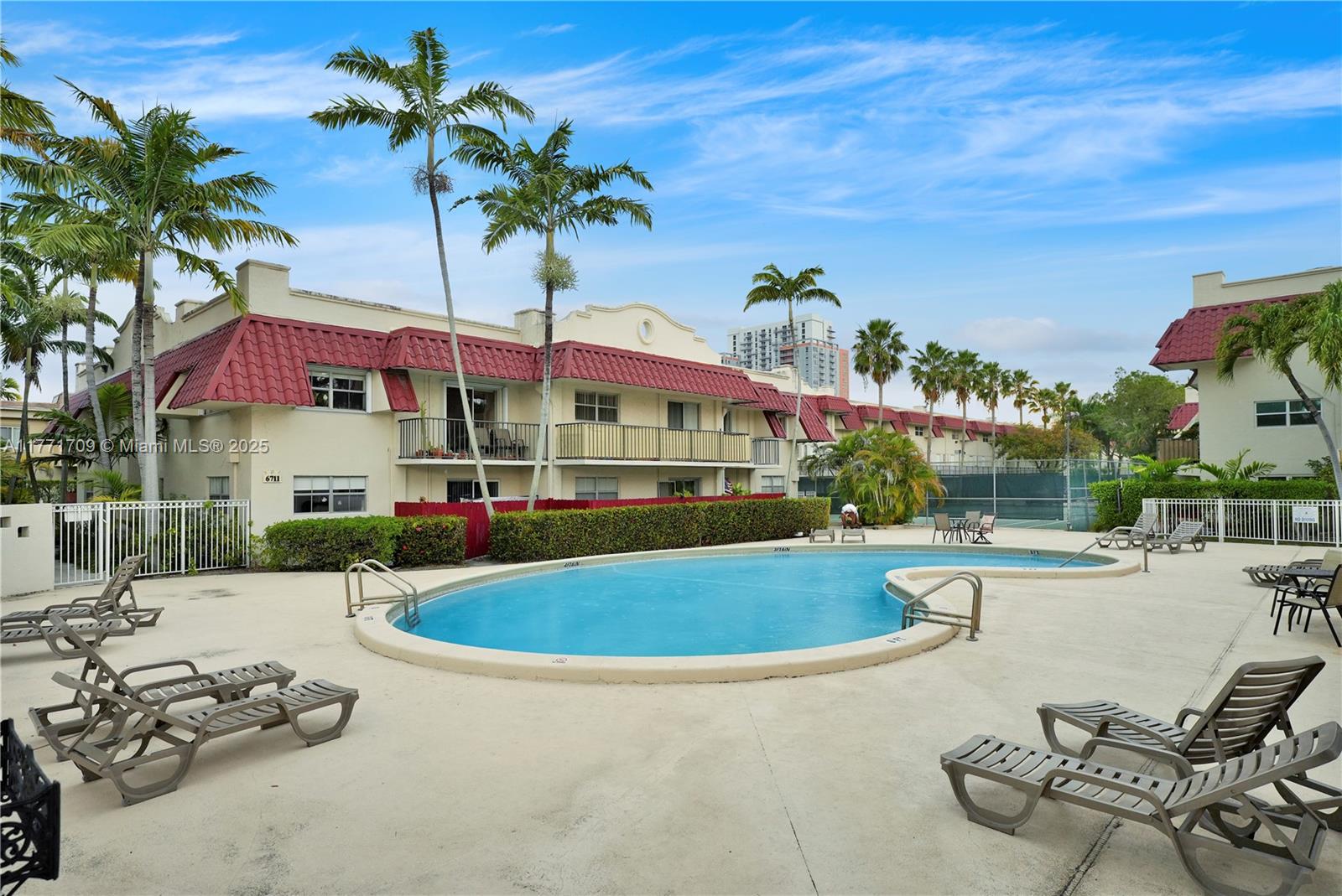 6711 N Kendall Dr #510, Pinecrest, Florida image 20