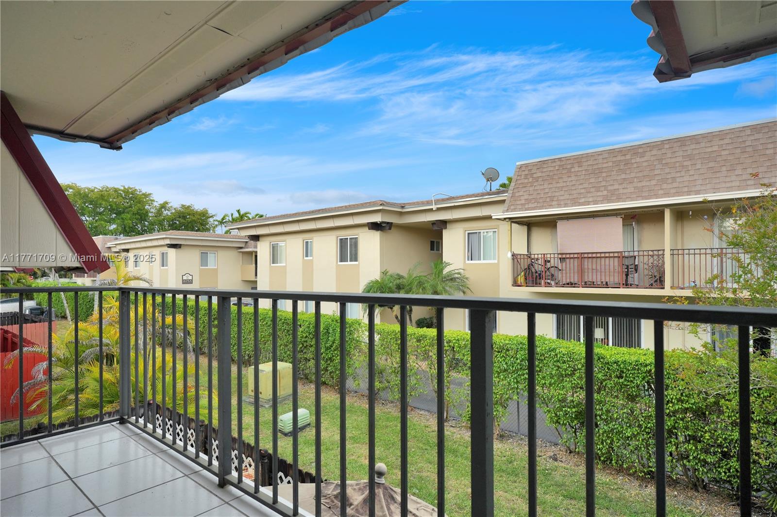6711 N Kendall Dr #510, Pinecrest, Florida image 8