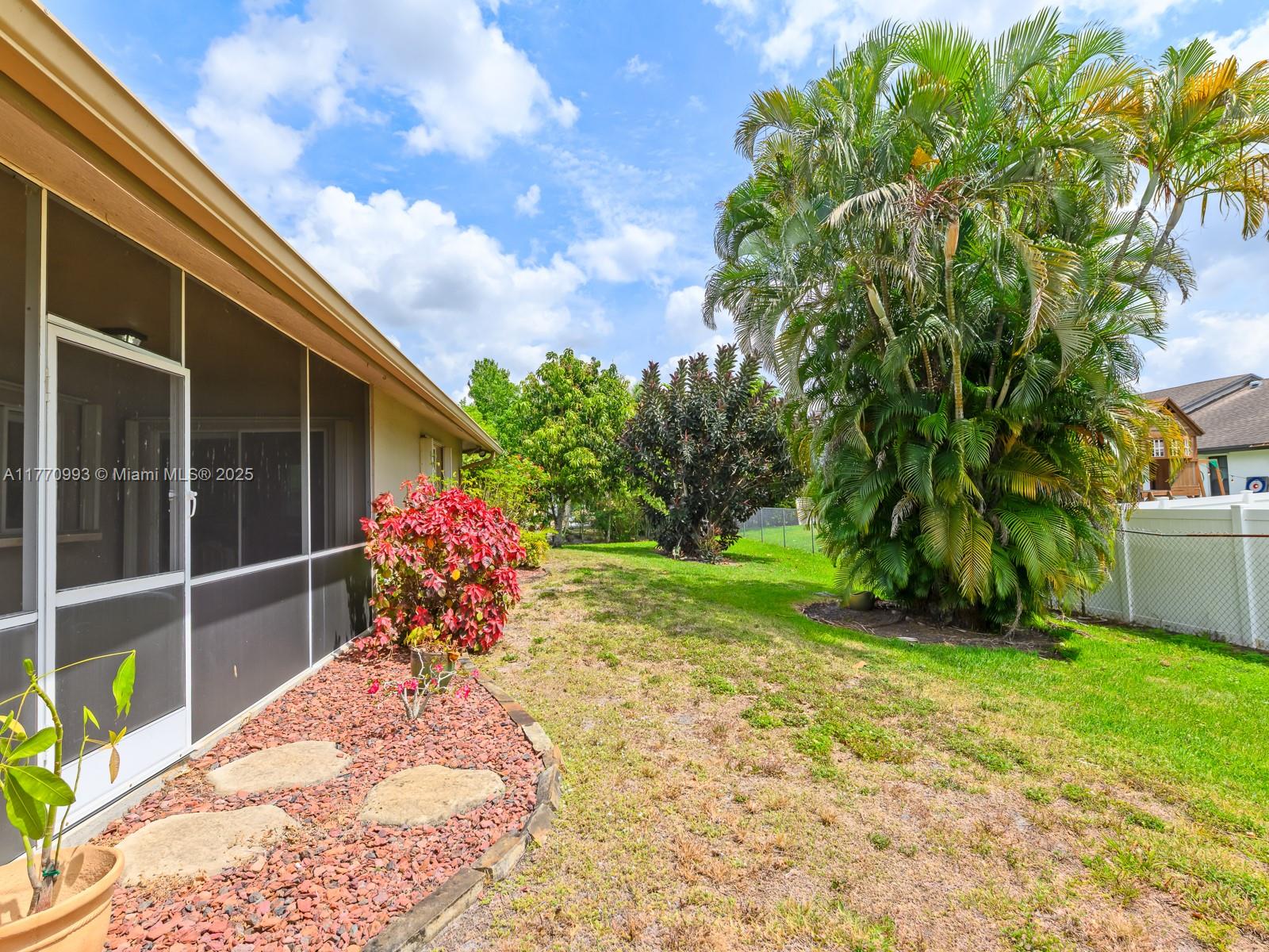 2750 NW 119th Ave, Plantation, Florida image 28