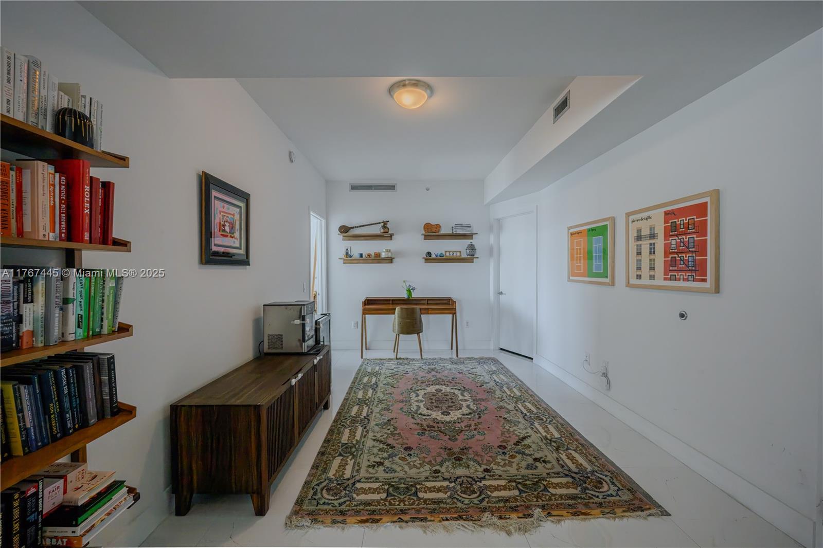 Listing Photo 16