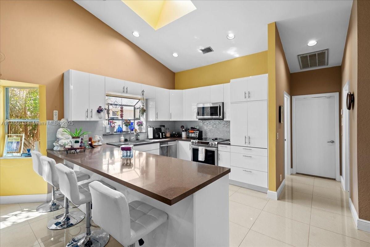 7332 NW 83rd Way, Tamarac, Florida image 18