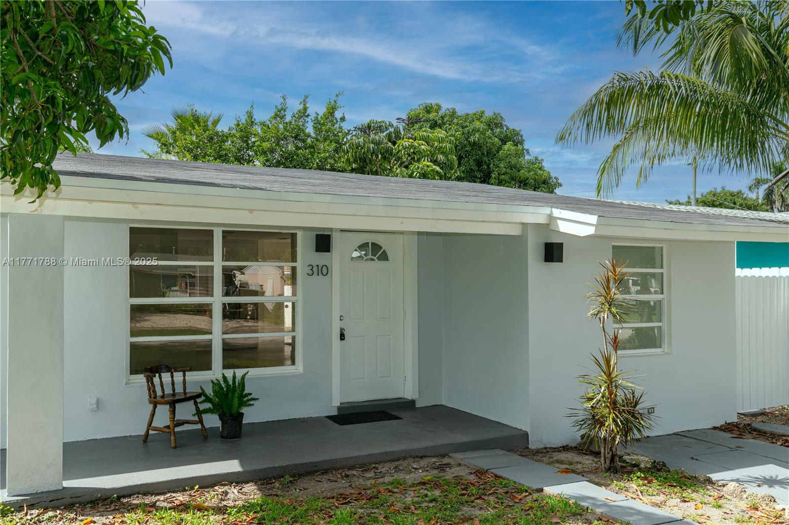 310 NW 55th St, Oakland Park, Florida image 1