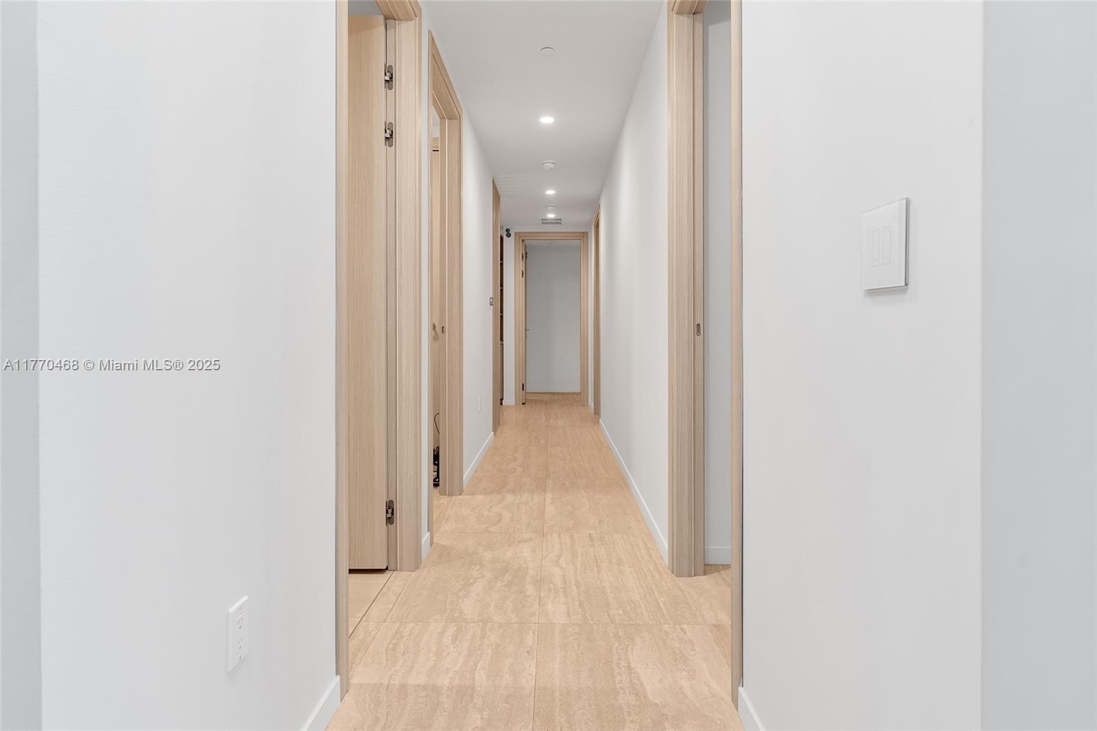 1000 Brickell Plz #PH5504, Miami FL 33131