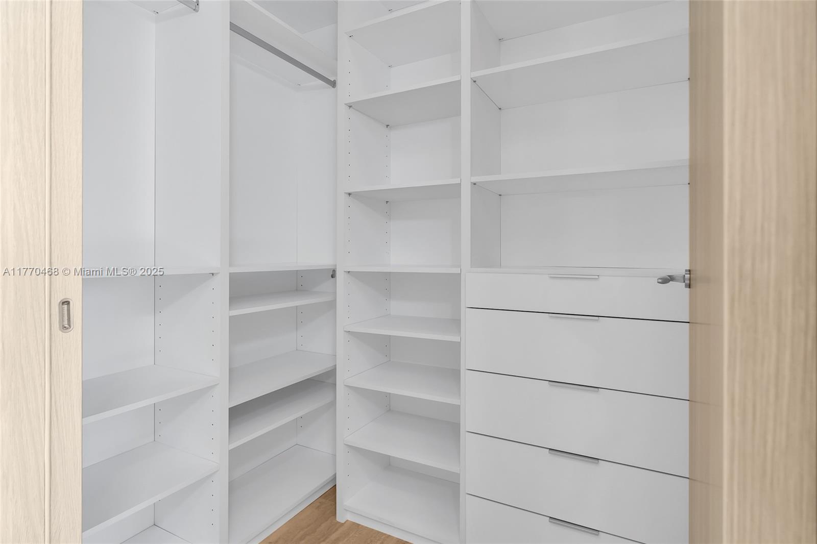 1000 Brickell Plz #PH5504, Miami FL 33131