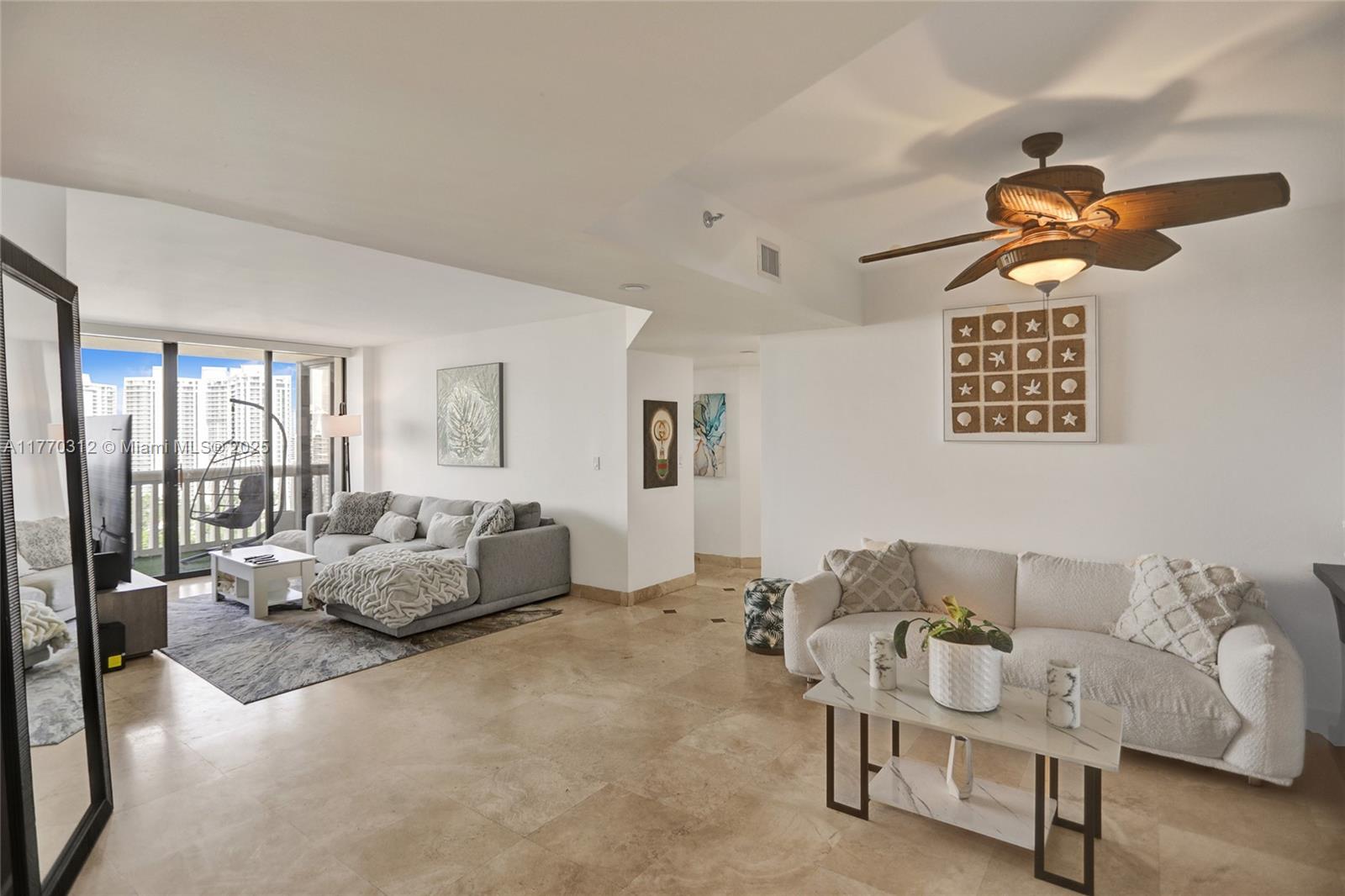 1000 Island Blvd #2105, Aventura, Florida image 2