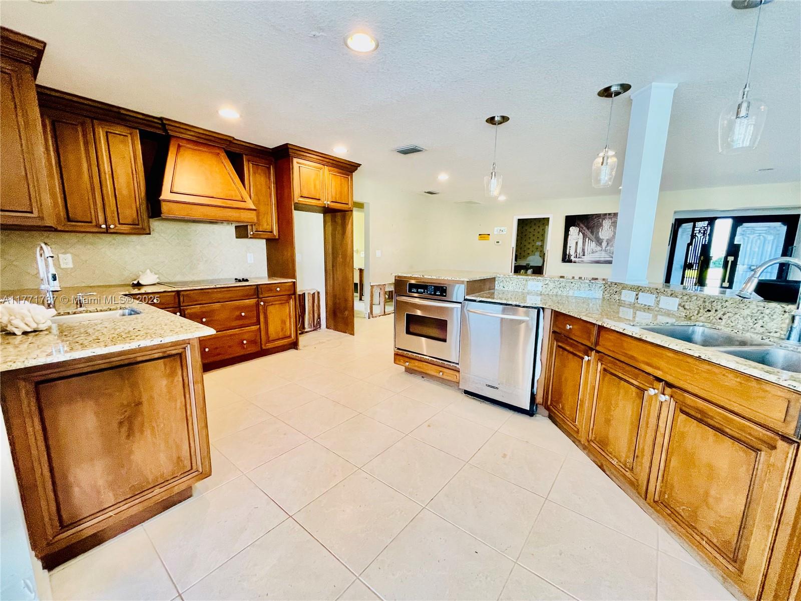 795 119th Avenue, Saint Petersburg, Florida image 26