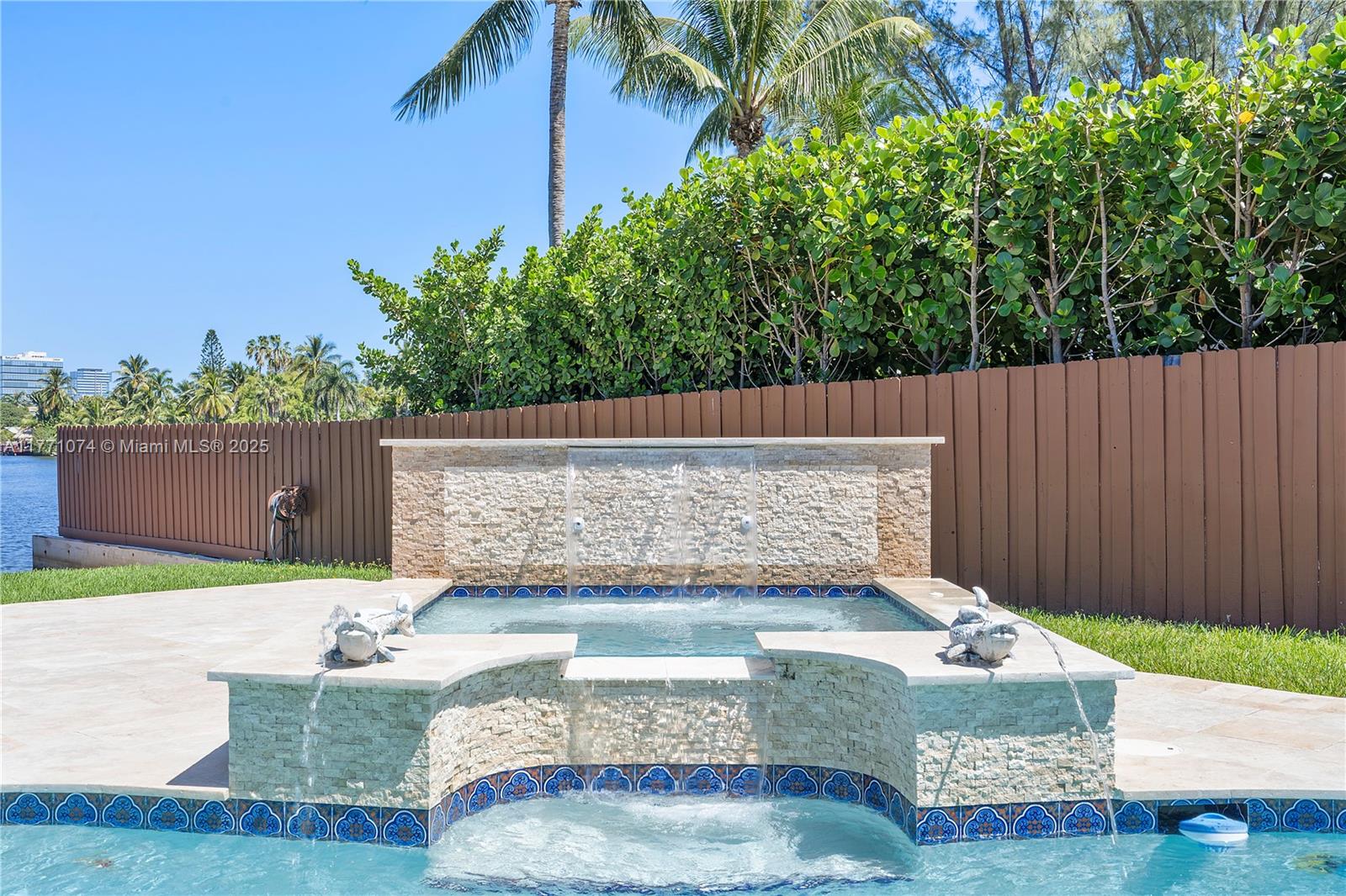 2531 NE 195th St, Aventura, Florida image 26