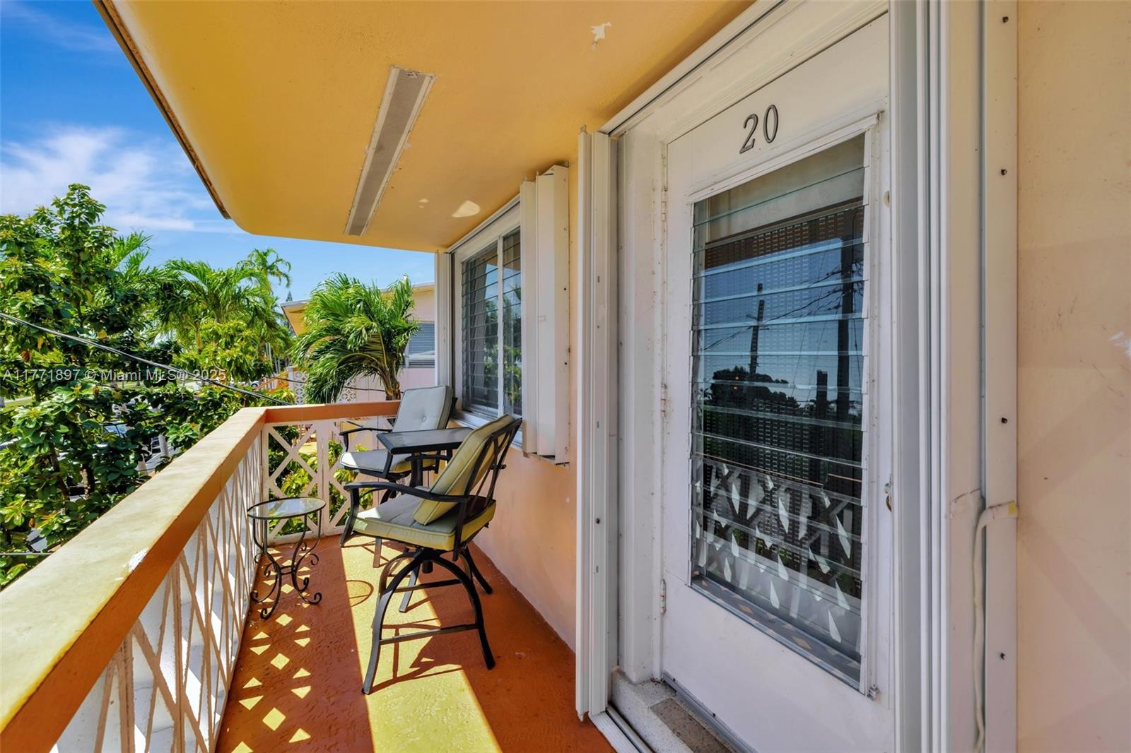 1012 SW 11th St #20N, Hallandale Beach, Florida image 13