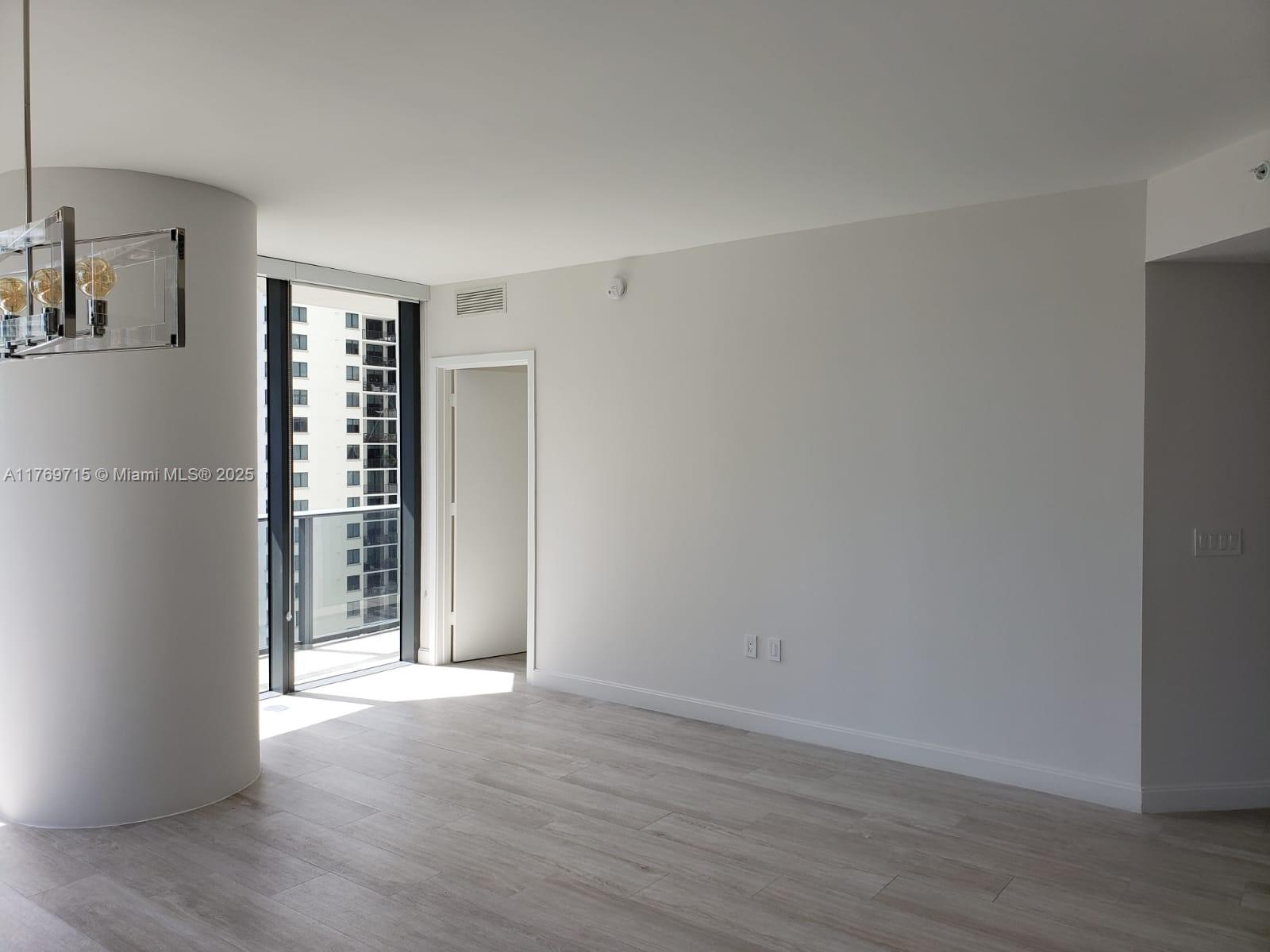 55 SW 9th St #2203, Miami FL 33130