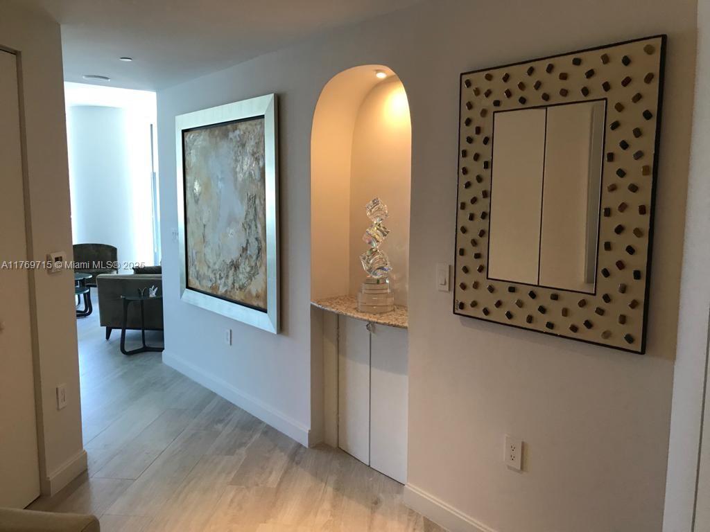 55 SW 9th St #2203, Miami FL 33130