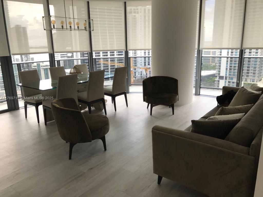 55 SW 9th St #2203, Miami FL 33130