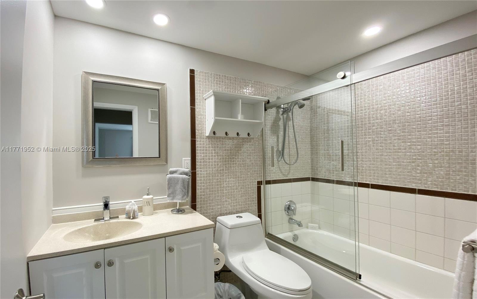 Listing Photo 18