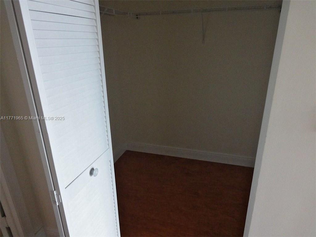 1800 N BAYSHORE DR #1204, Miami FL 33132