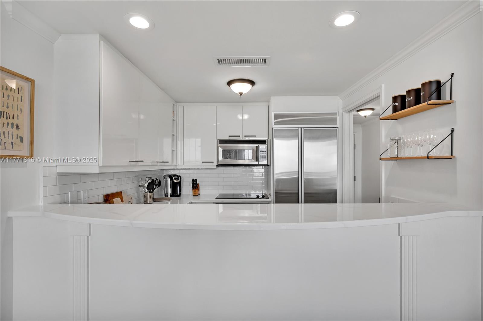 Listing Photo 11