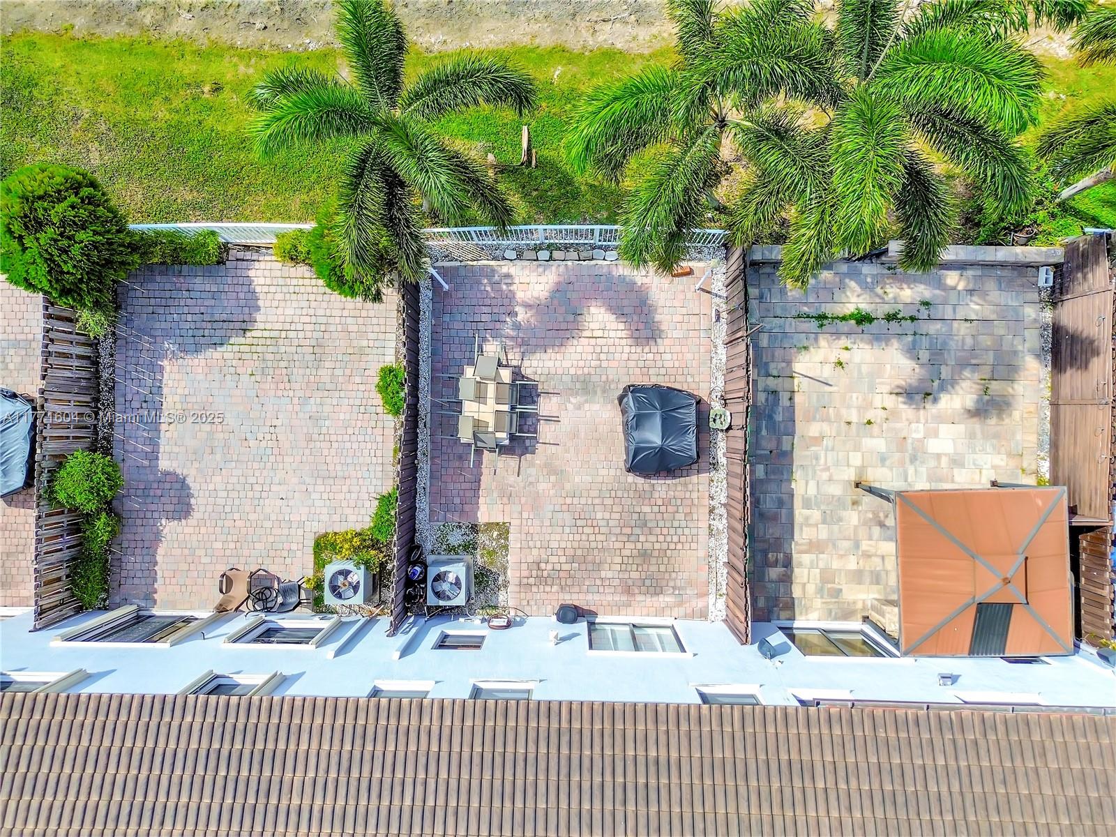 11618 NW 87th Ln, Doral, Florida image 9