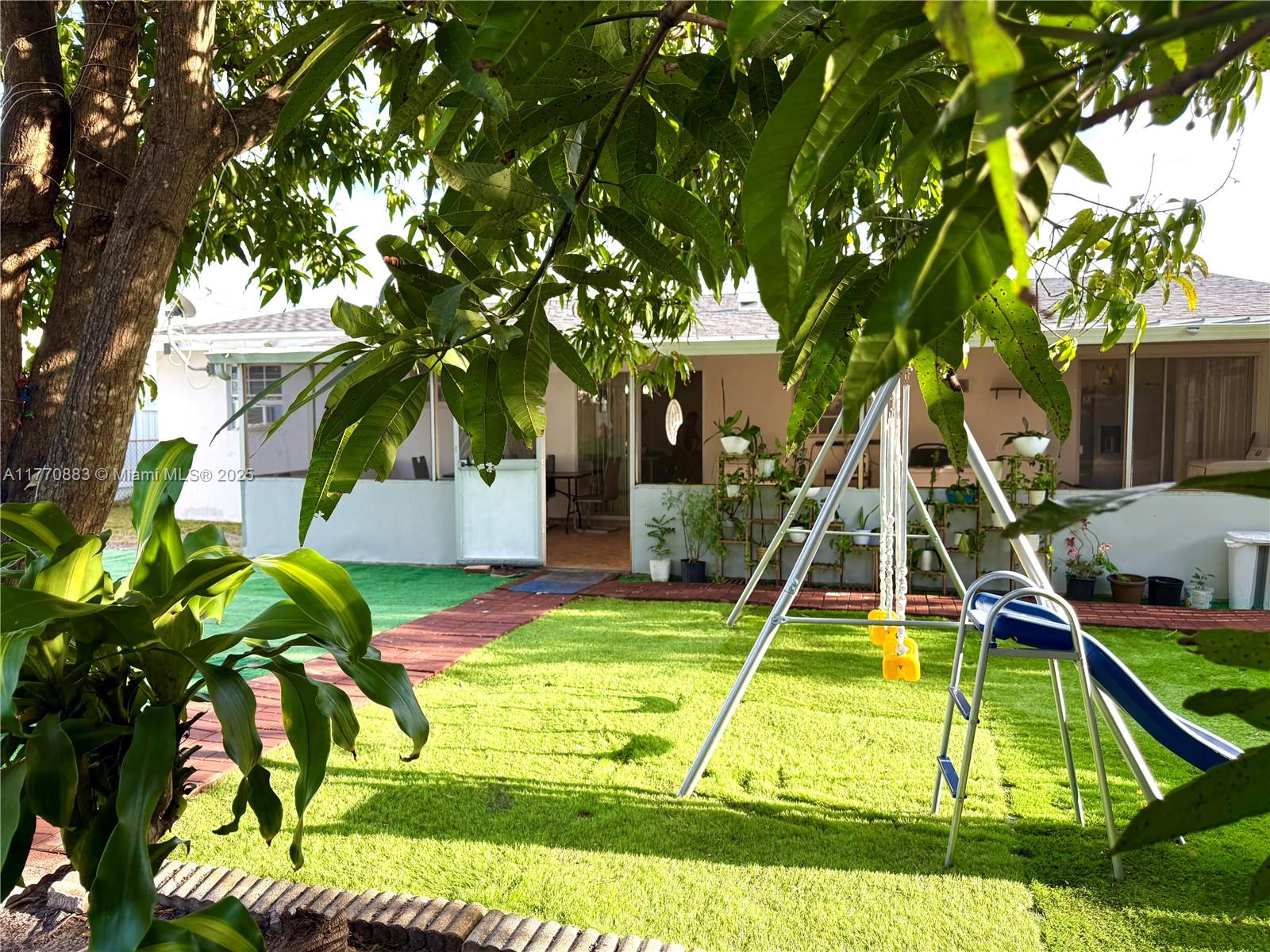 Listing Photo 17