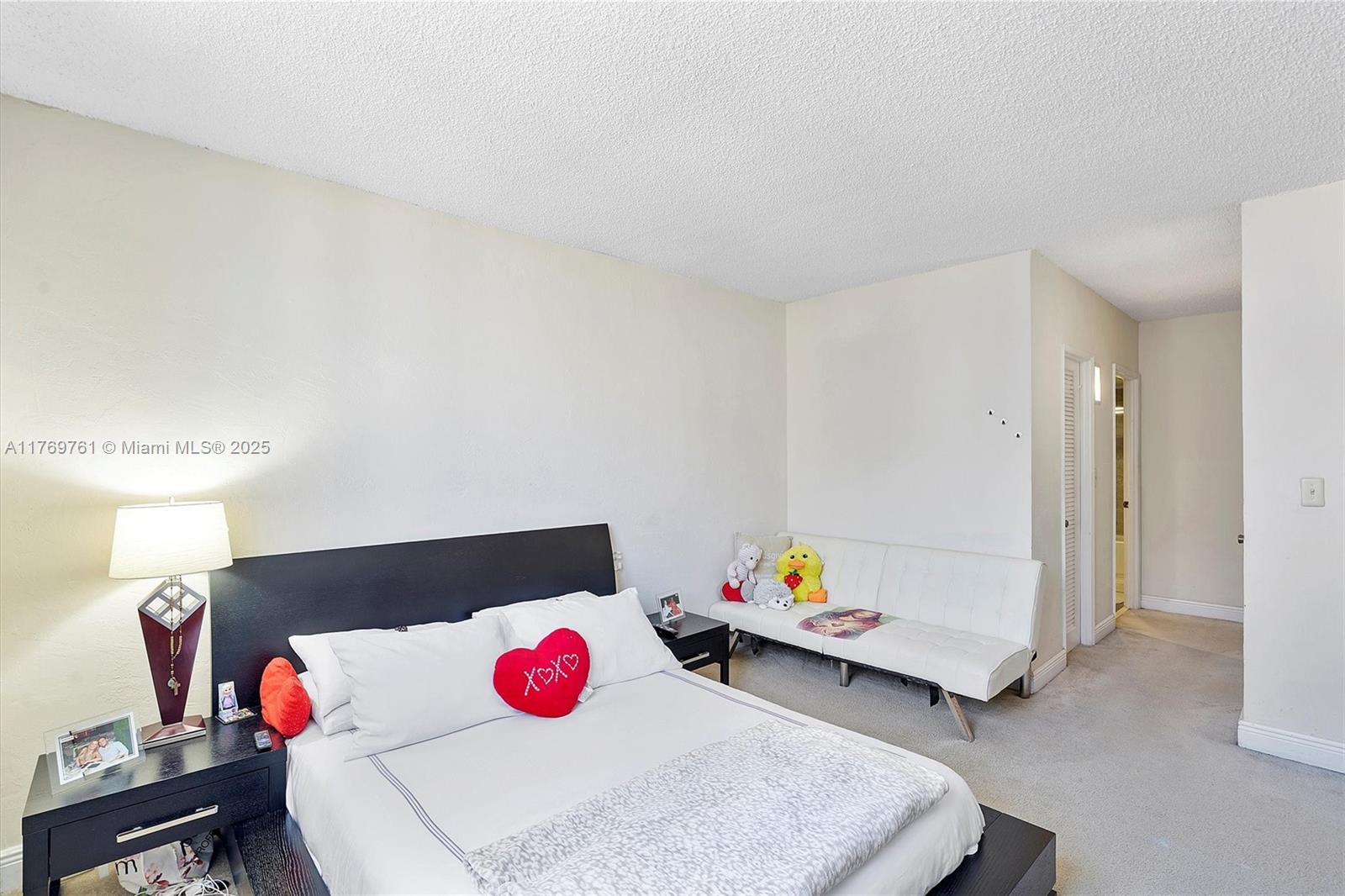 Listing Photo 10