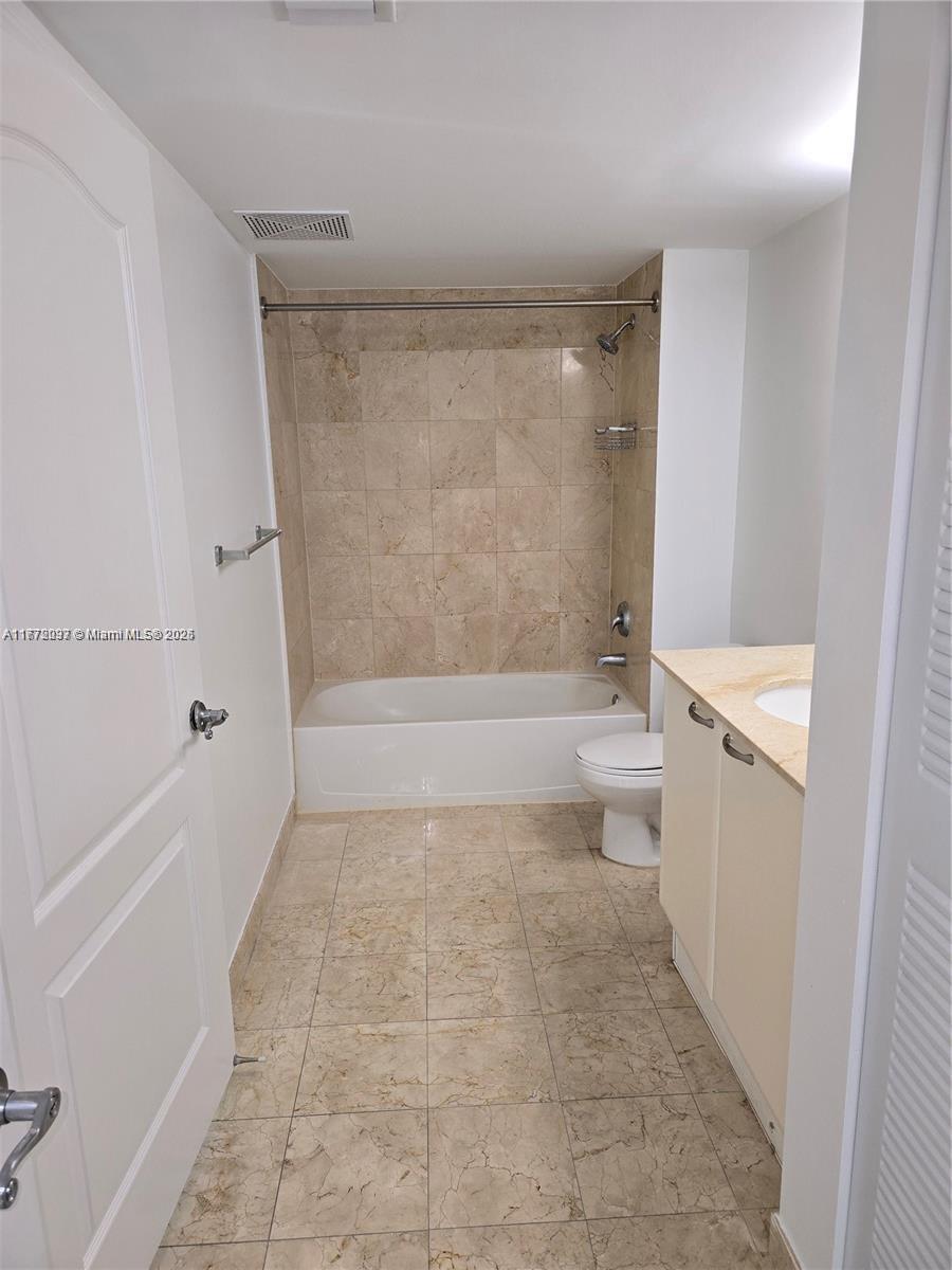 2101 Brickell Ave #1005, Miami FL 33129