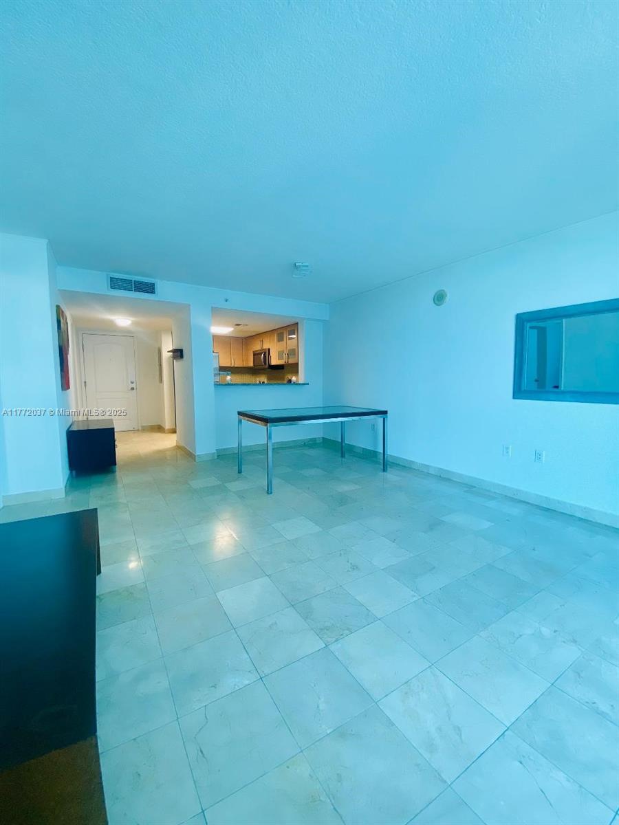 2101 Brickell Ave #1005, Miami FL 33129