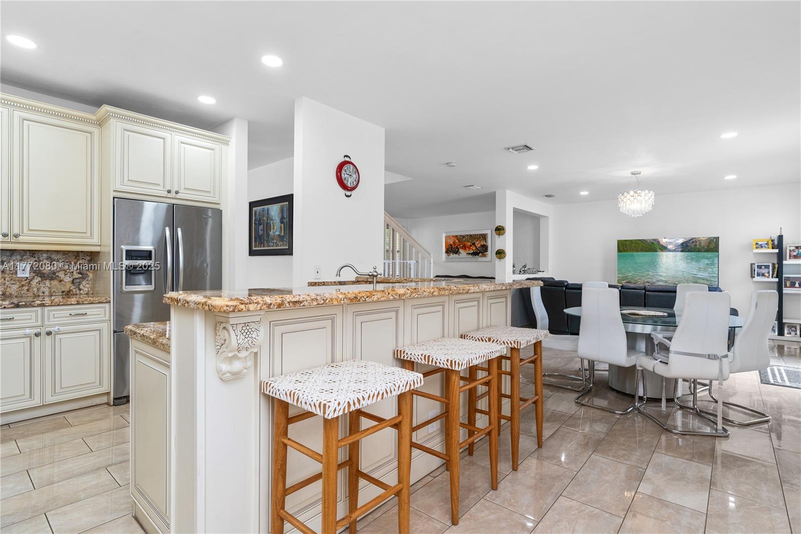 4491 Foxtail Ln, Weston, Florida image 2