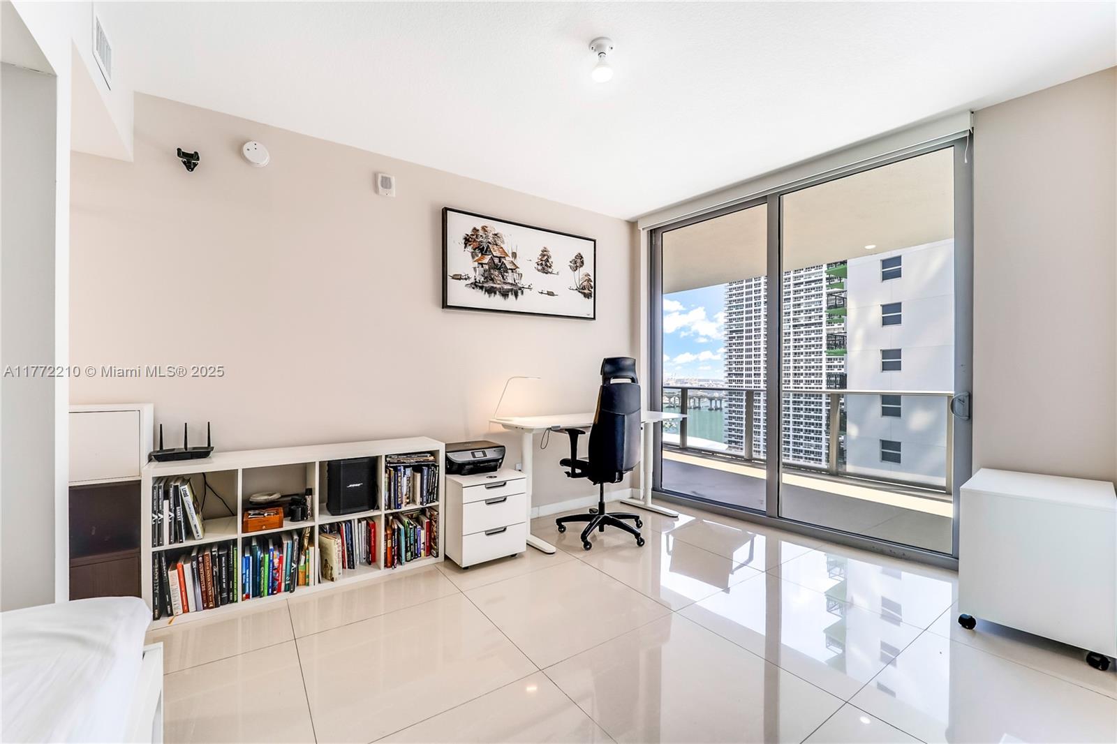 Listing Photo 10