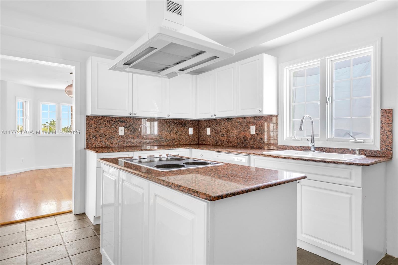 1415 Sunset Harbour Dr #406, Miami Beach, Florida image 11
