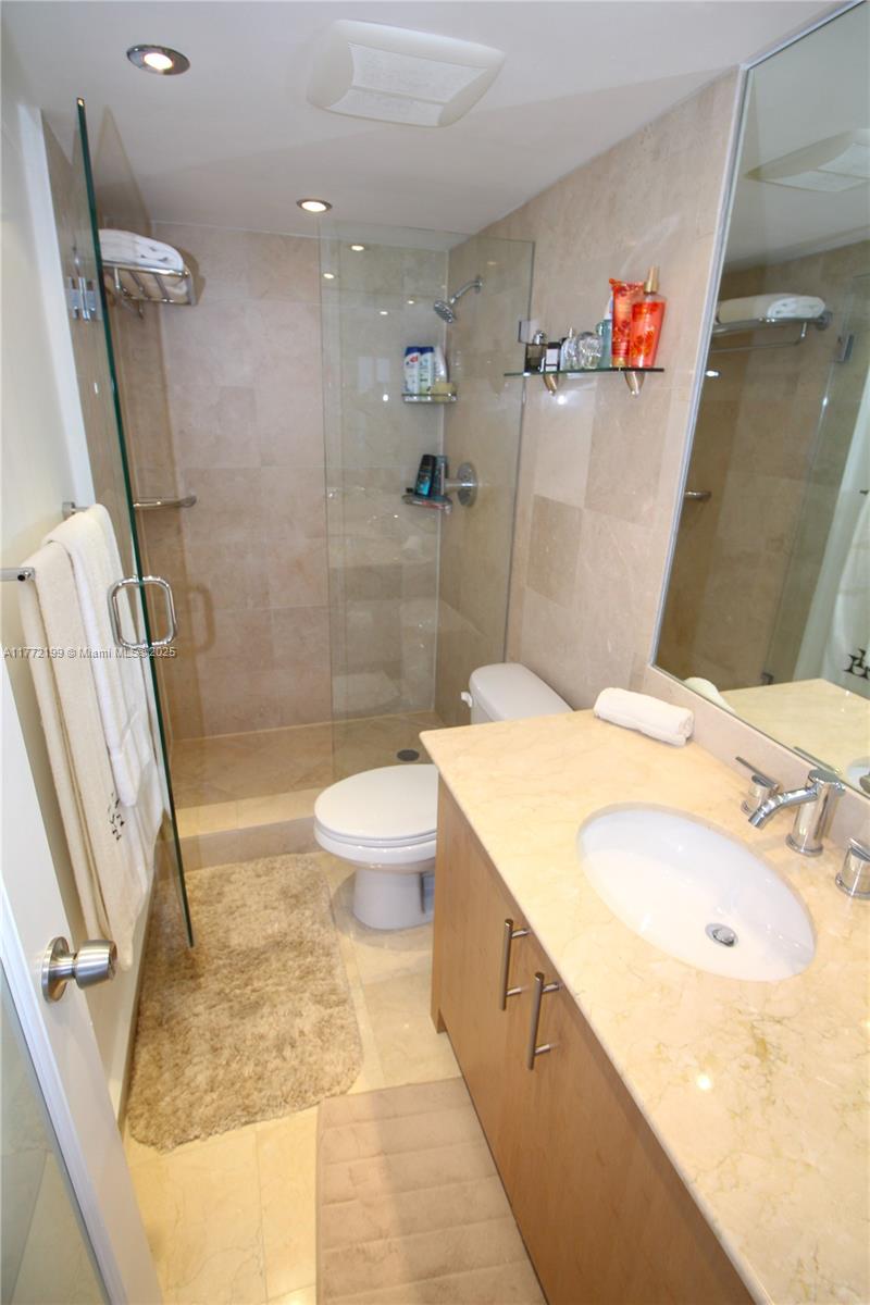 10275 Collins Ave #833, Bal Harbour, Florida image 33