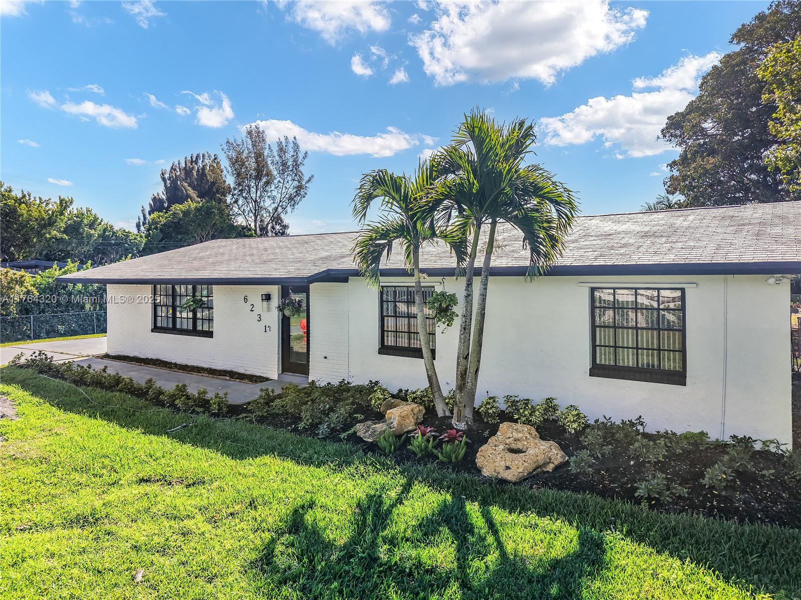 6231 SW 188th Ave, Southwest Ranches, Florida image 3