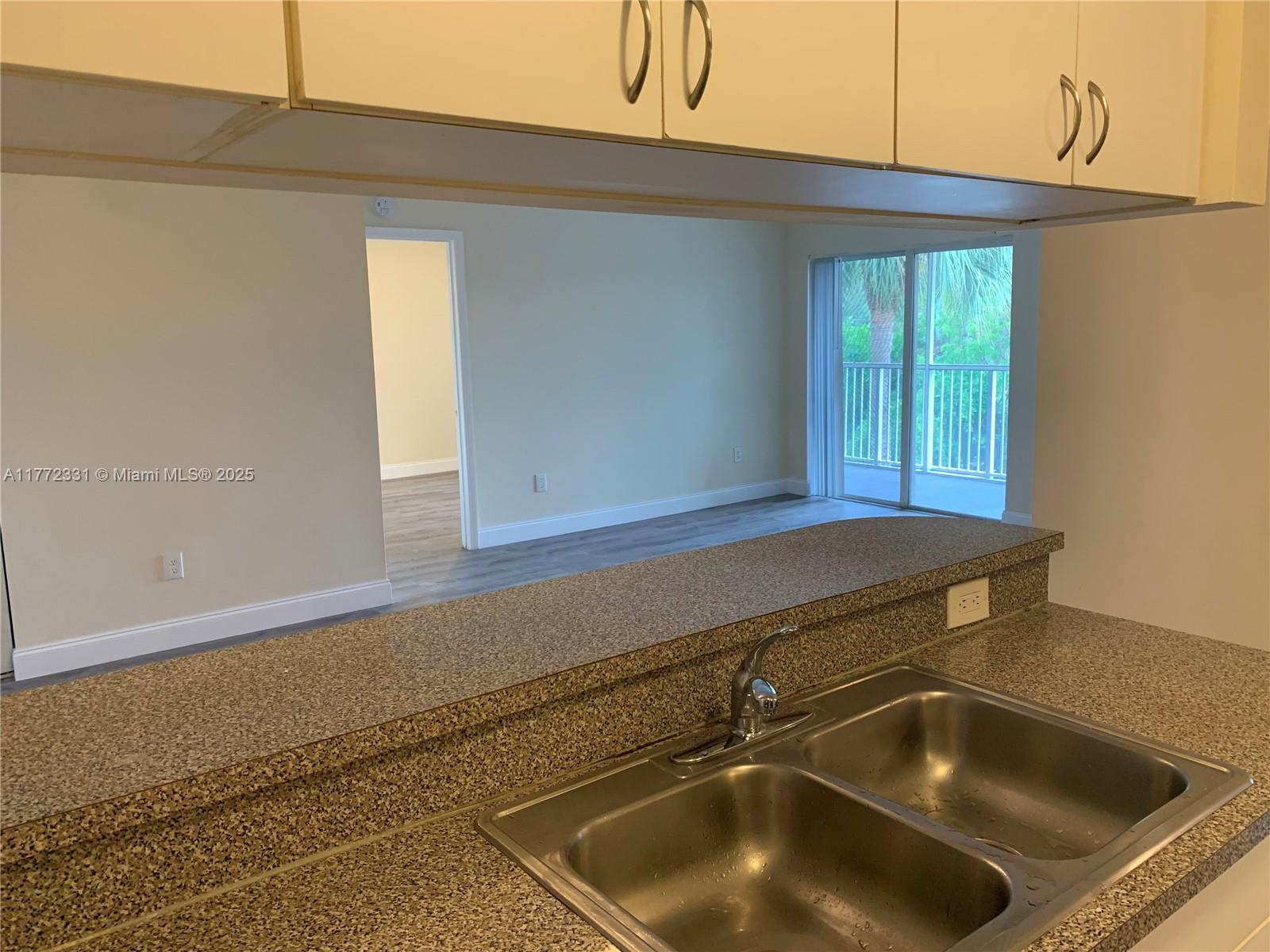 470 S Park Rd #7-307, Hollywood, Florida image 6
