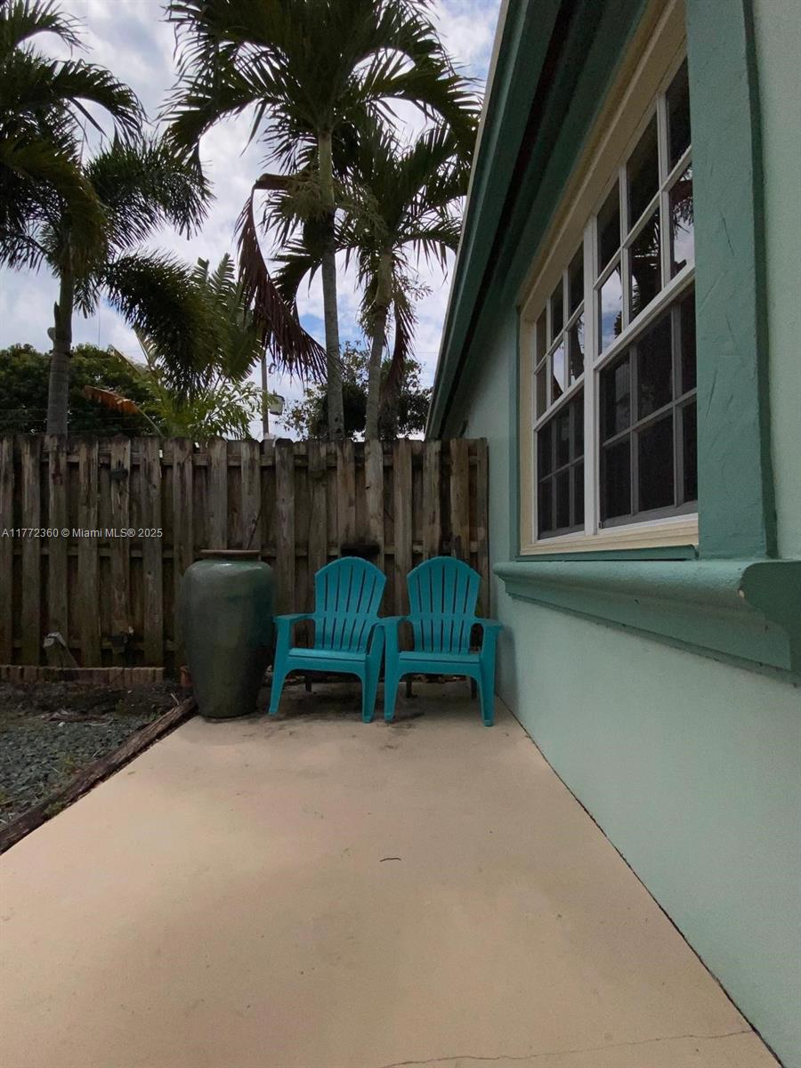 6210 NW 17th St, Sunrise, Florida image 7