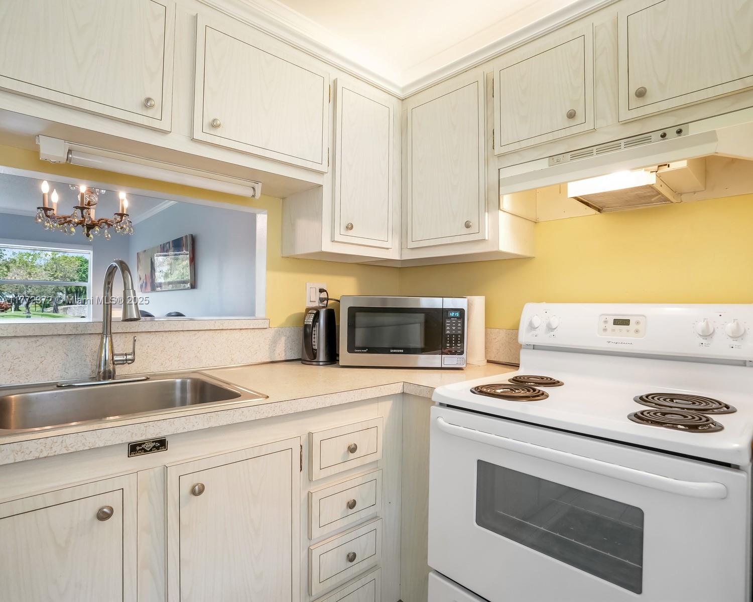 3505 NW 48th Ave #411, Lauderdale Lakes, Florida image 12