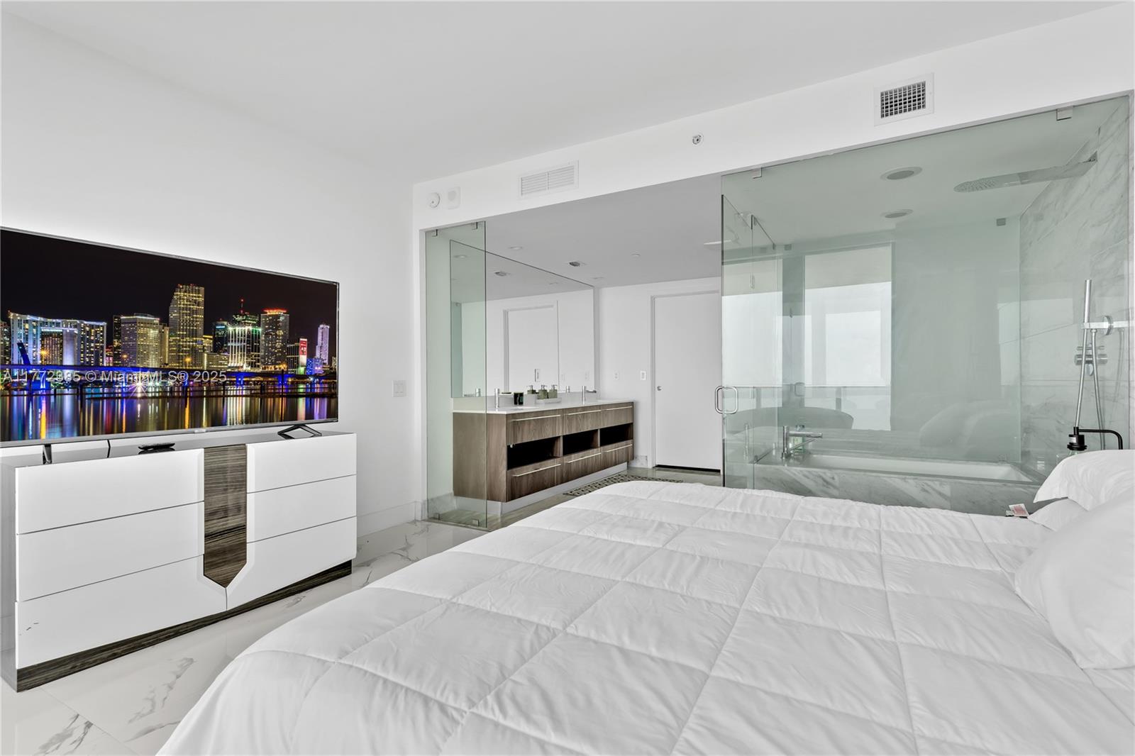 3131 NE 7th Ave #4202, Miami FL 33137
