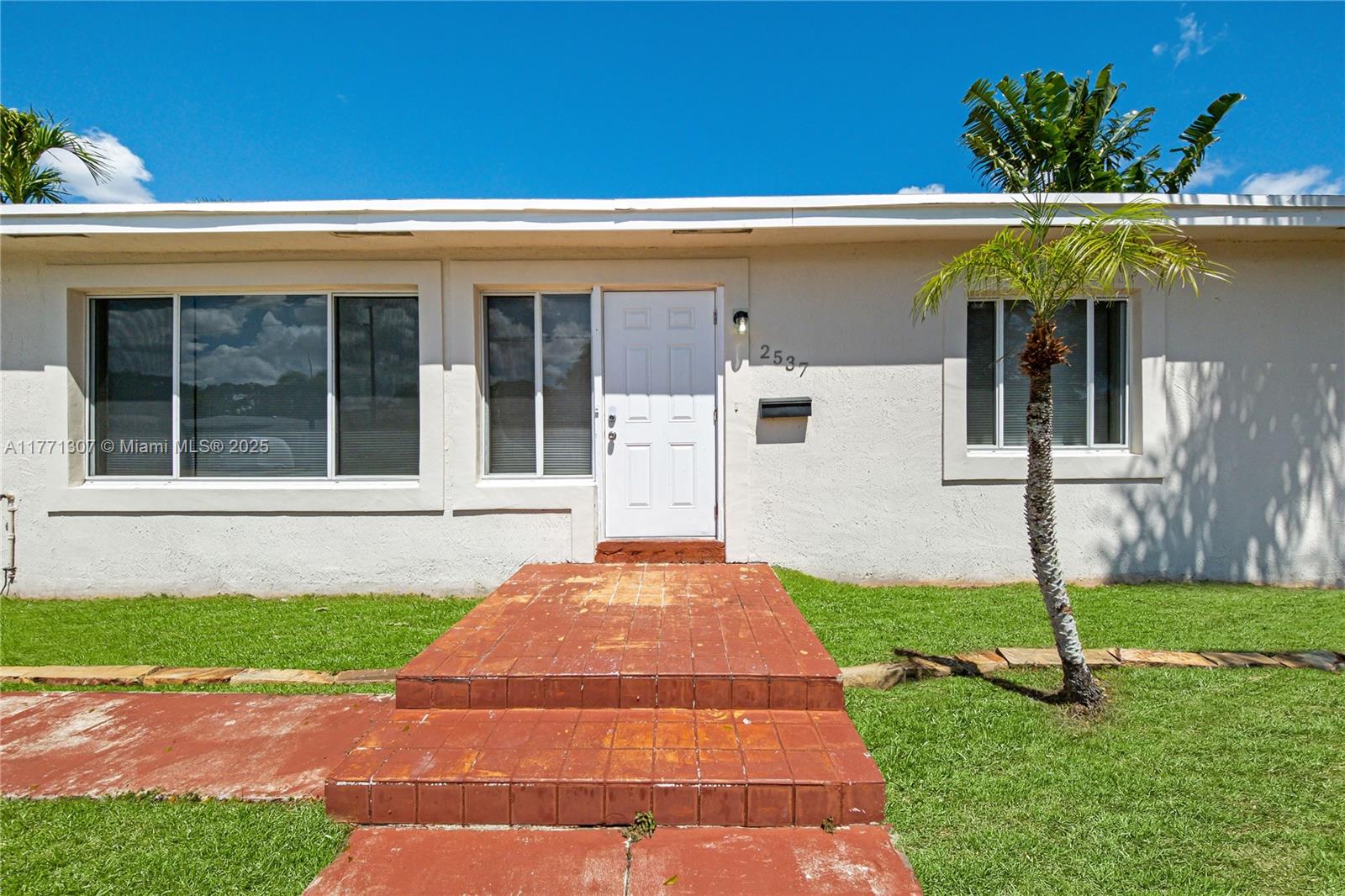 2537  Adams St  For Sale A11771307, FL