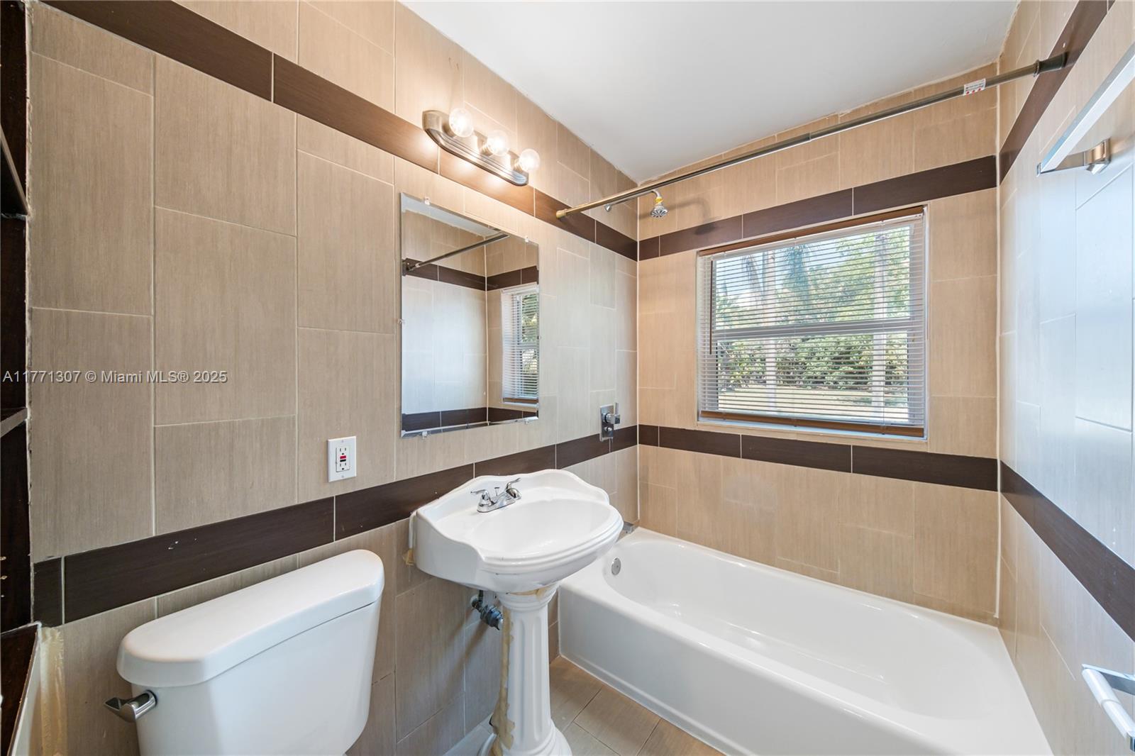 2537 Adams St, Hollywood, Florida image 30