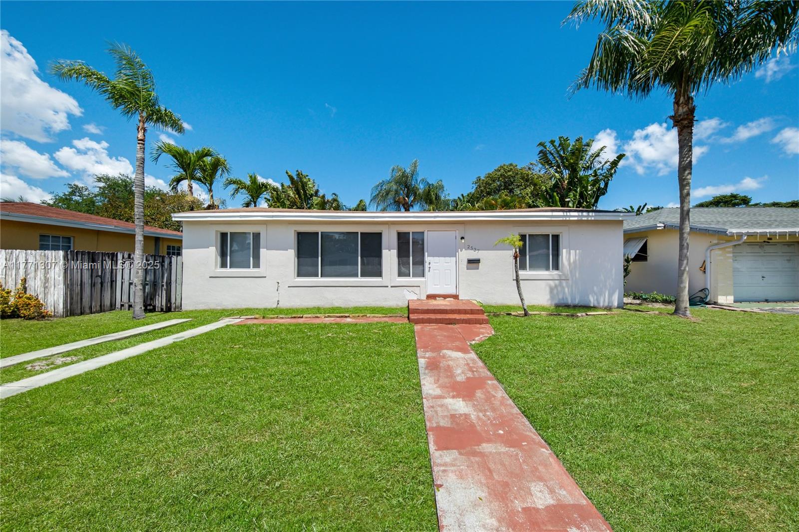 2537 Adams St, Hollywood, Florida image 4