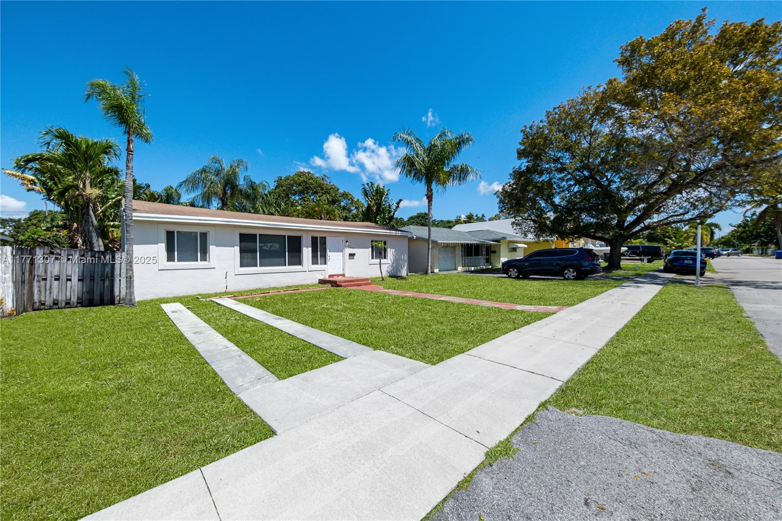 2537 Adams St, Hollywood, Florida image 6