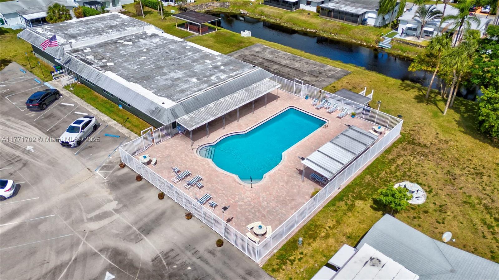 6905 NW 17th St, Margate, Florida image 38