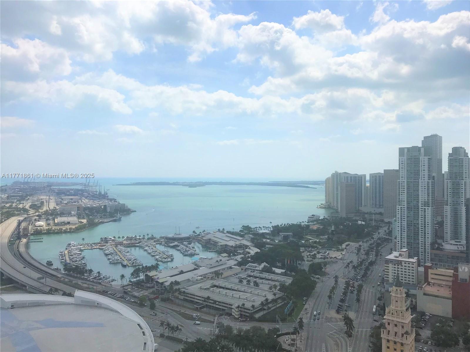 888 Biscayne Blvd #4303, Miami FL 33132