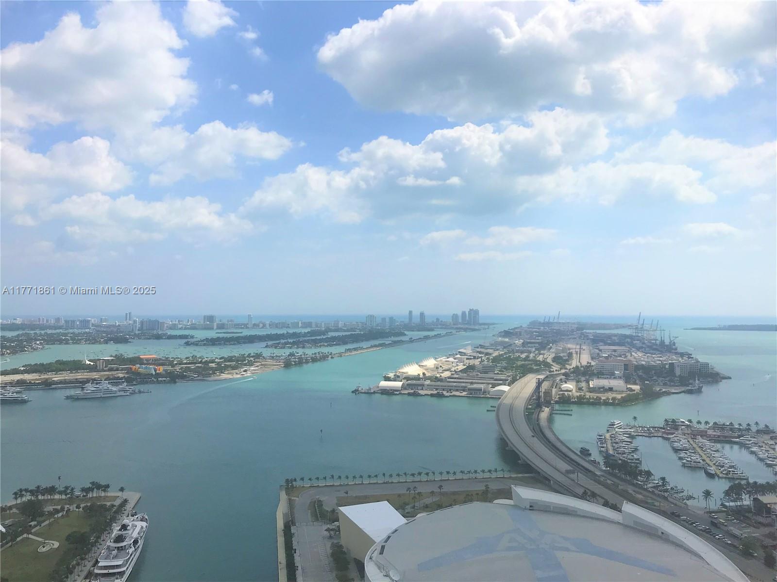 888 Biscayne Blvd #4303, Miami FL 33132
