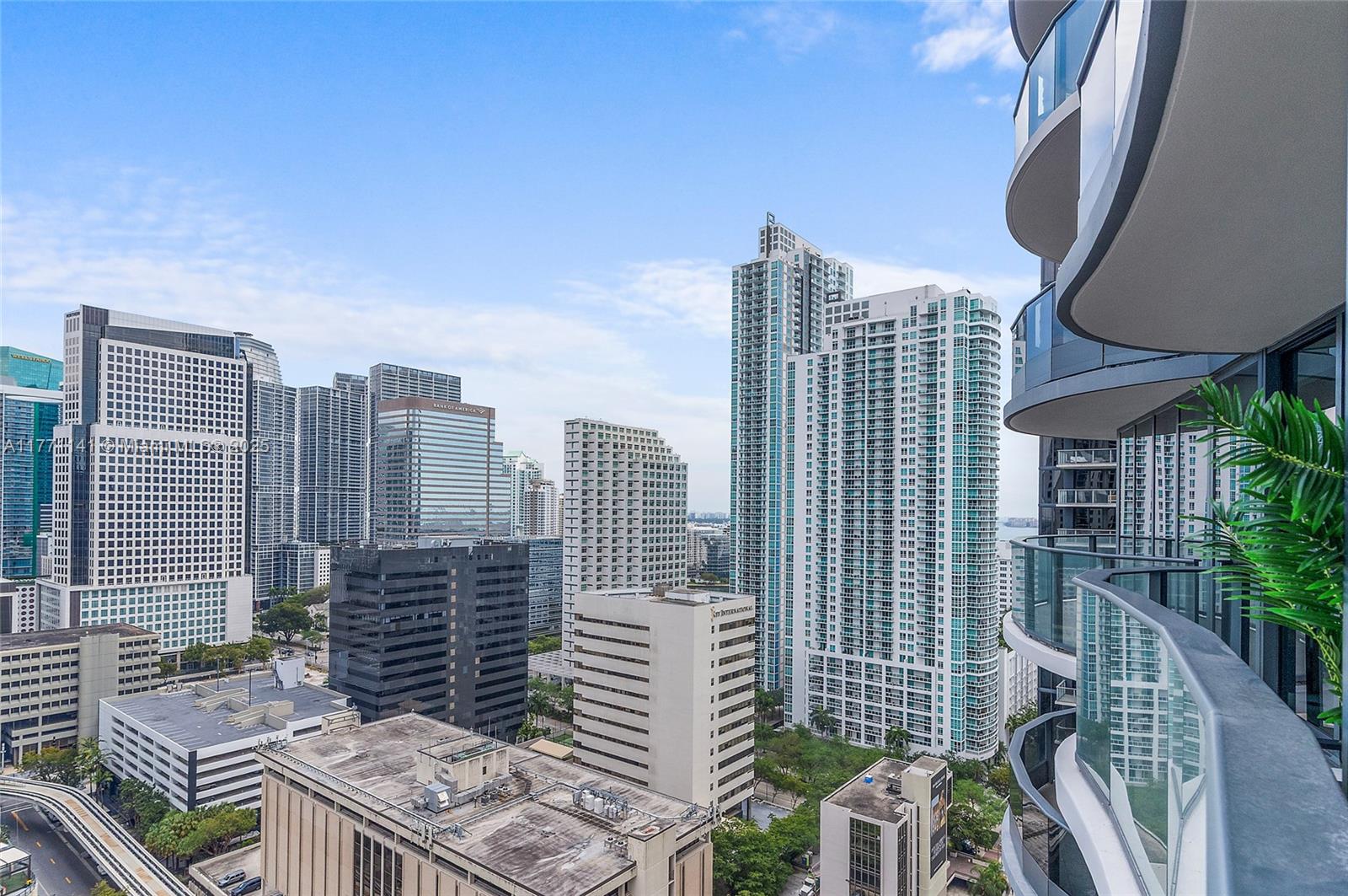 1000 Brickell Plz #2514, Miami FL 33131